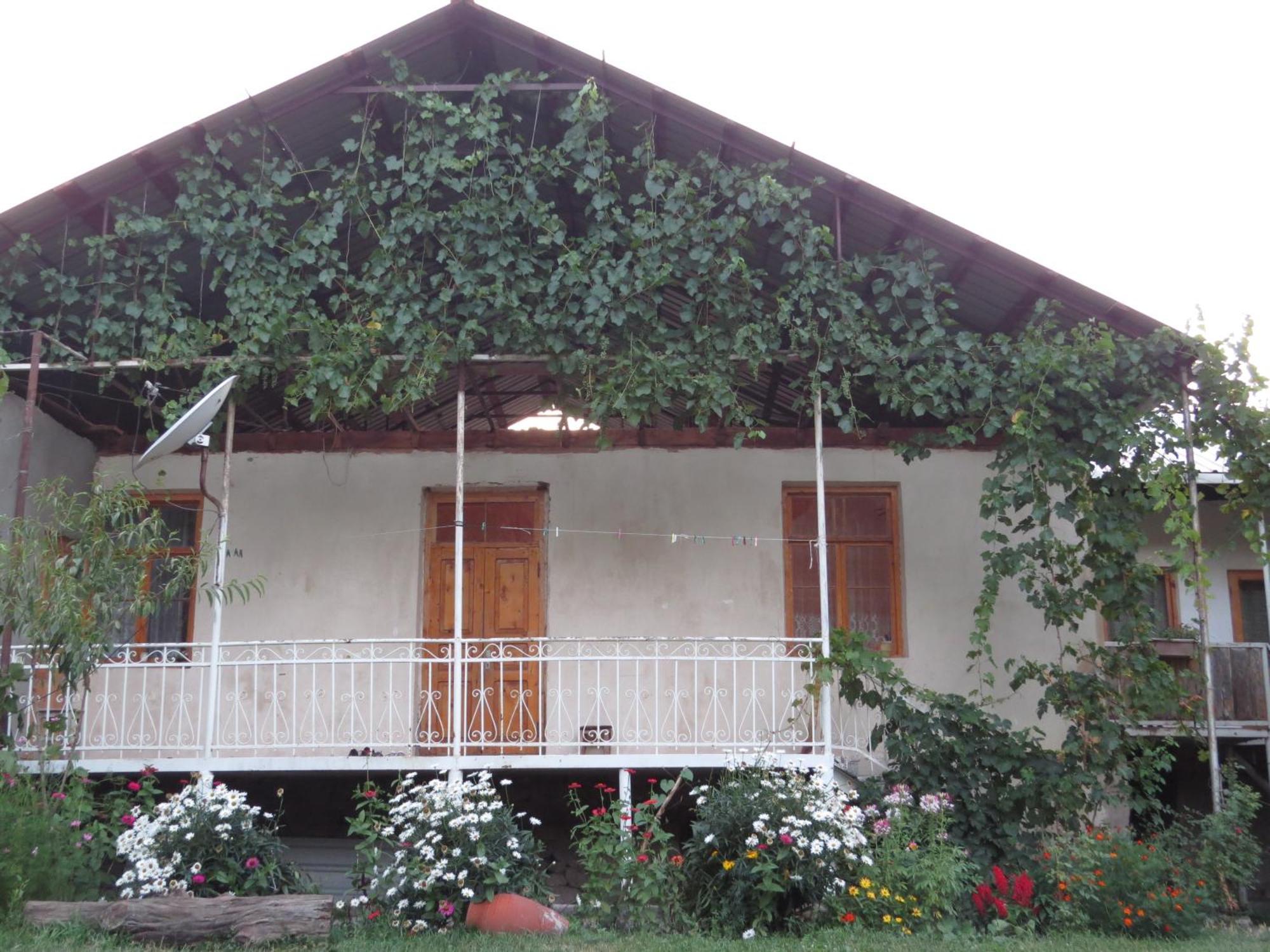 Guest House Aleksandre T'mogvi Екстериор снимка