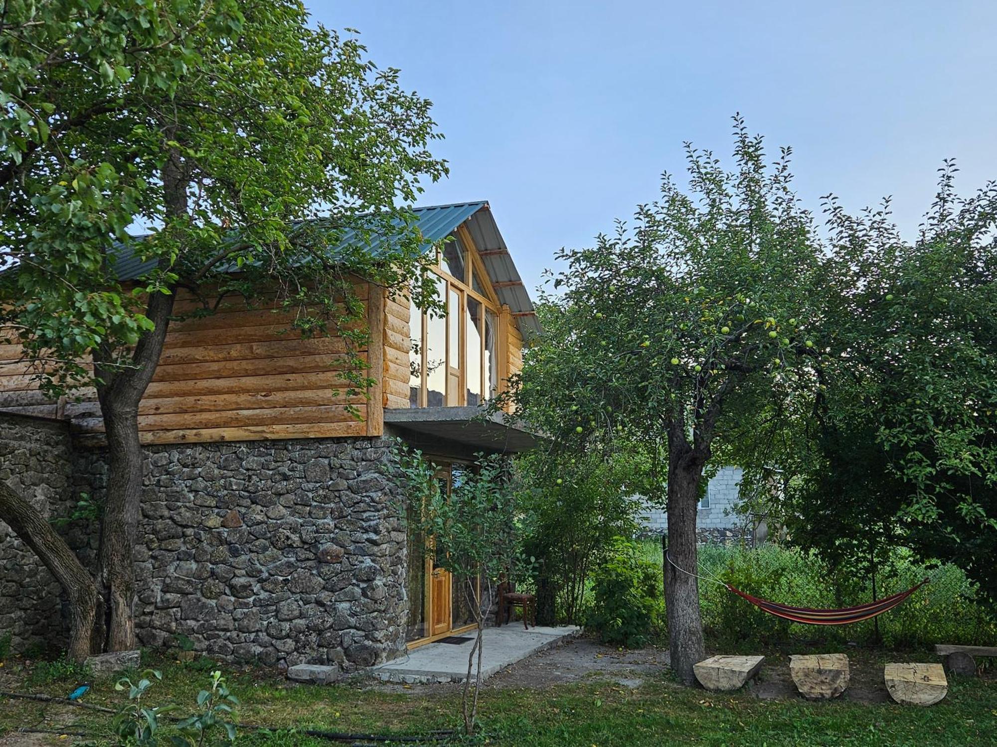 Guest House Aleksandre T'mogvi Екстериор снимка